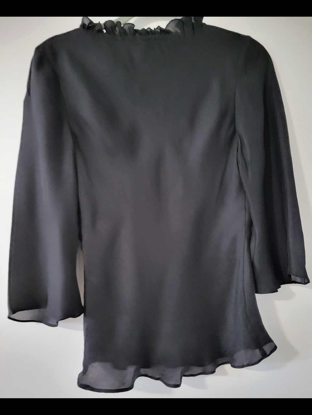 Philip DiCaprio Black Silk Ruffled V-Neck Pintuck Blouse, Size 6 - Picture 2 of 9